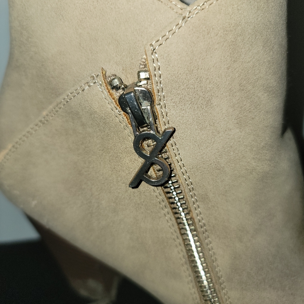 Booties - Picture 3 of 4